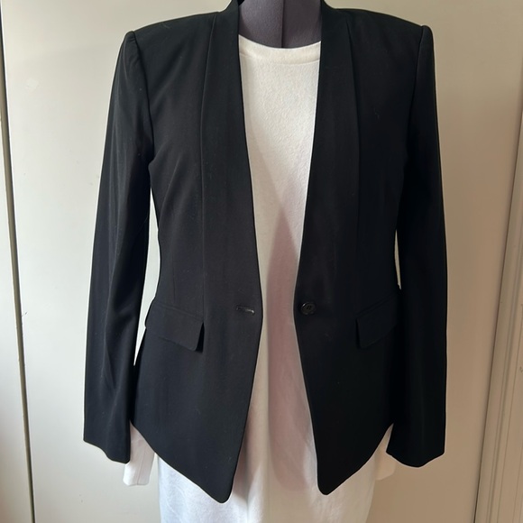 NWOT BLACK BCBG TAILORED BLAZER SZ L - Picture 1 of 6